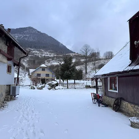 Zazrivsky Dvor - Pod Rozsutcom, Wellness, Self Check-in, 3 Bedrooms, 2 Bathrooms Dom wakacyjny Zázrivá