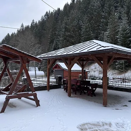 Zazrivsky Dvor - Pod Rozsutcom, Wellness, Self Check-in, 3 Bedrooms, 2 Bathrooms Holiday home