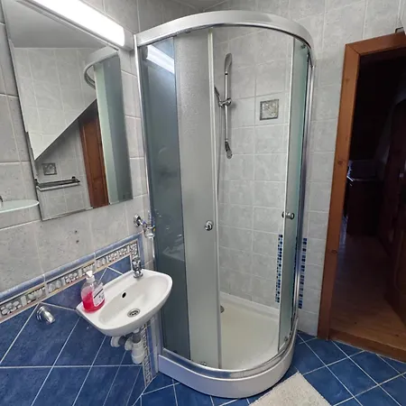 Zazrivsky Dvor - Pod Rozsutcom, Wellness, Self Check-in, 3 Bedrooms, 2 Bathrooms Holiday home *