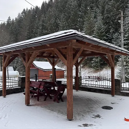 Dom wakacyjny Zazrivsky Dvor - Pod Rozsutcom, Wellness, Self Check-in, 3 Bedrooms, 2 Bathrooms Zázrivá