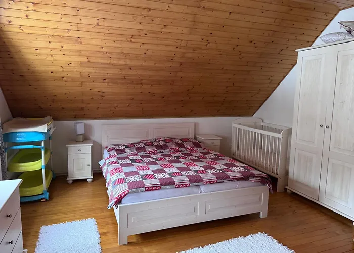 Ferienhaus Zazrivsky Dvor - Pod Rozsutcom, Wellness, Self Check-in, 3 Bedrooms, 2 Bathrooms *