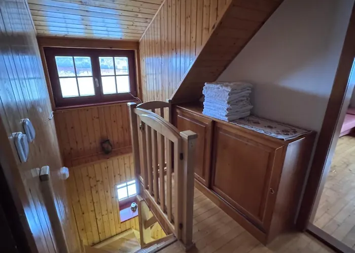 Zazrivsky Dvor - Pod Rozsutcom, Wellness, Self Check-in, 3 Bedrooms, 2 Bathrooms Ferienhaus *